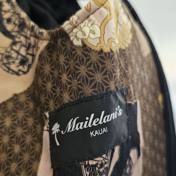 Mailelani's Kauai fabric drawstring tote bag. - Picture 2 of 10